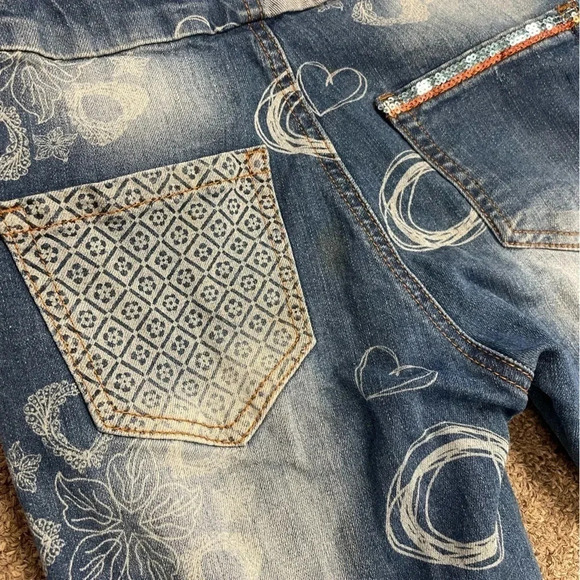 Desigual Girls Overalls Pubill Faded Printed Sequins Size 5-6 - Picture 12 of 12